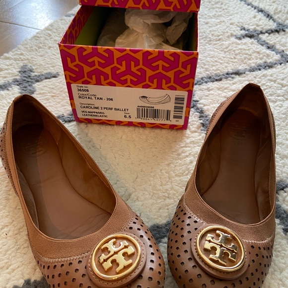 NWT Tory Burch Flats in Size 6.5 - Picture 6 of 6